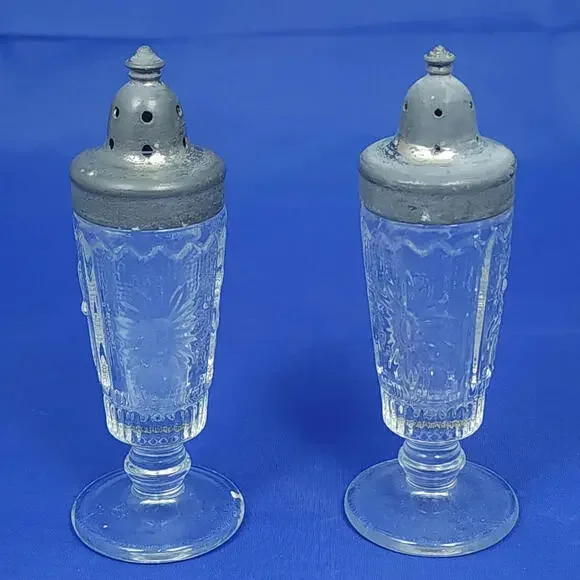 Westmoreland Princess Feather Crystal Salt & Pepper Shakers PF-25 - Picture 1 of 3